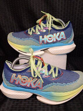 HOKA Cielo X1 Carbon Plated Racing Shoes Unisex Men 8.5 / Women 9.5 EUC